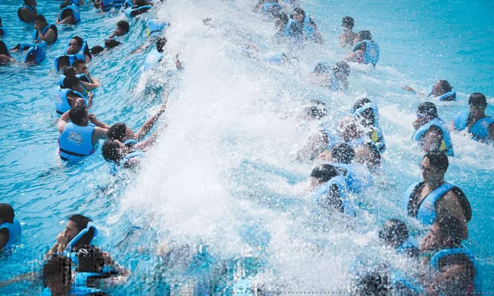 阿拉的海海啸池