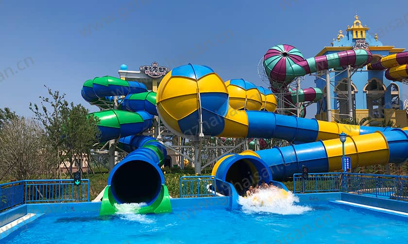 浙江宁波大目湾阿拉的海水上乐园巨龙传奇