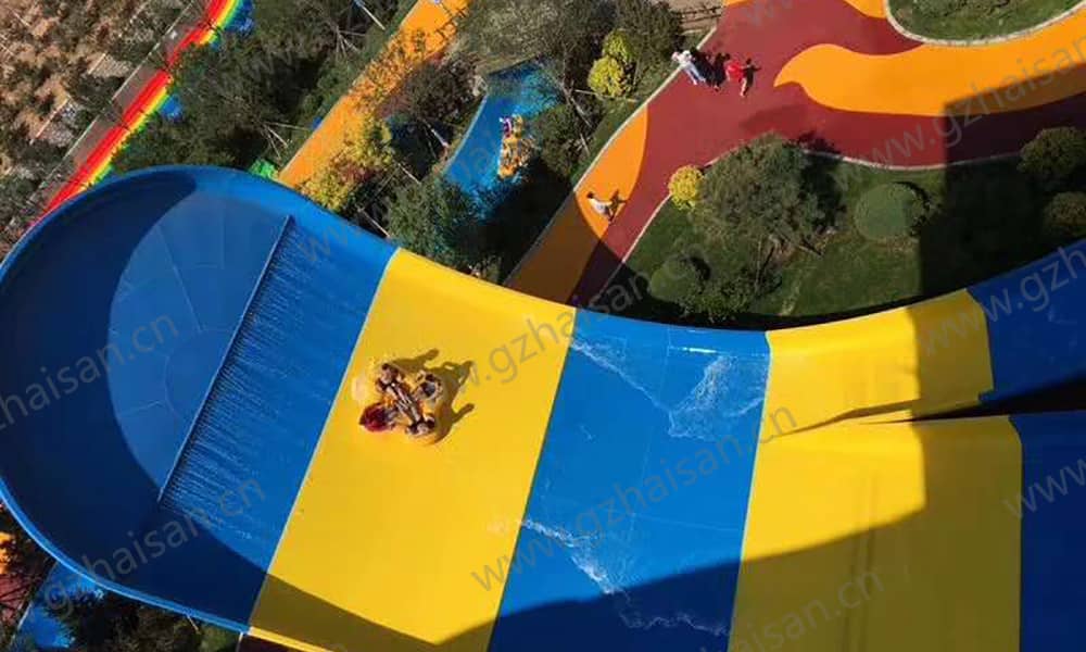 辽宁锦州东方欢乐王国水世界冲天回旋滑道 辽宁锦州东方欢乐王国水世界冲天回旋滑道