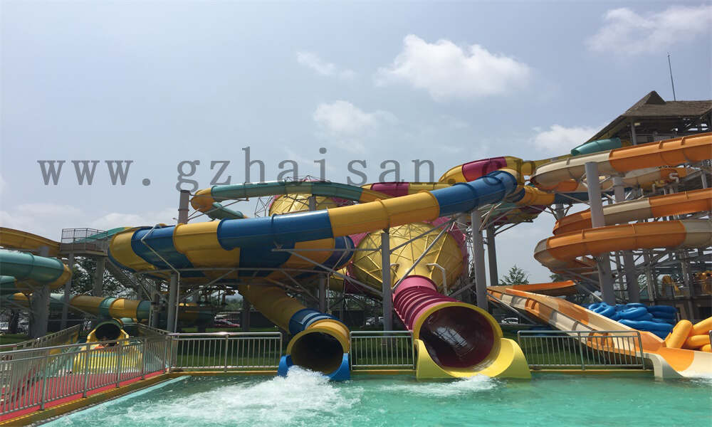 为什么炎热的夏季去水上乐园度假是最佳选择？