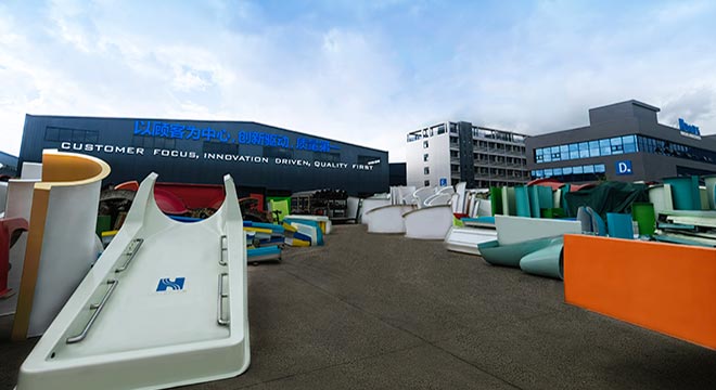 PA旗舰厅游乐水上乐园设备供应商