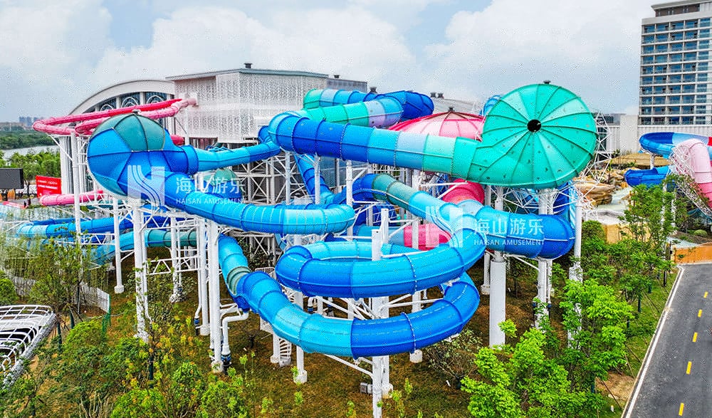 打破季节边界，定义全季狂欢｜超级魔法时空组合滑道，引领水乐园新纪元